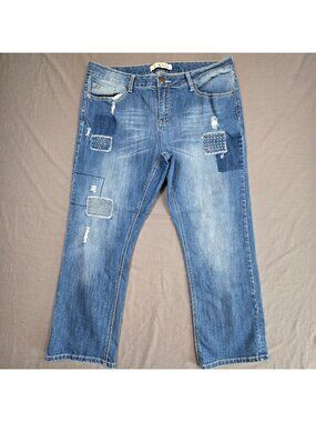 Love Indigo Womens Size 16 Jeans Medium Wash Distressed Patchwork Denim